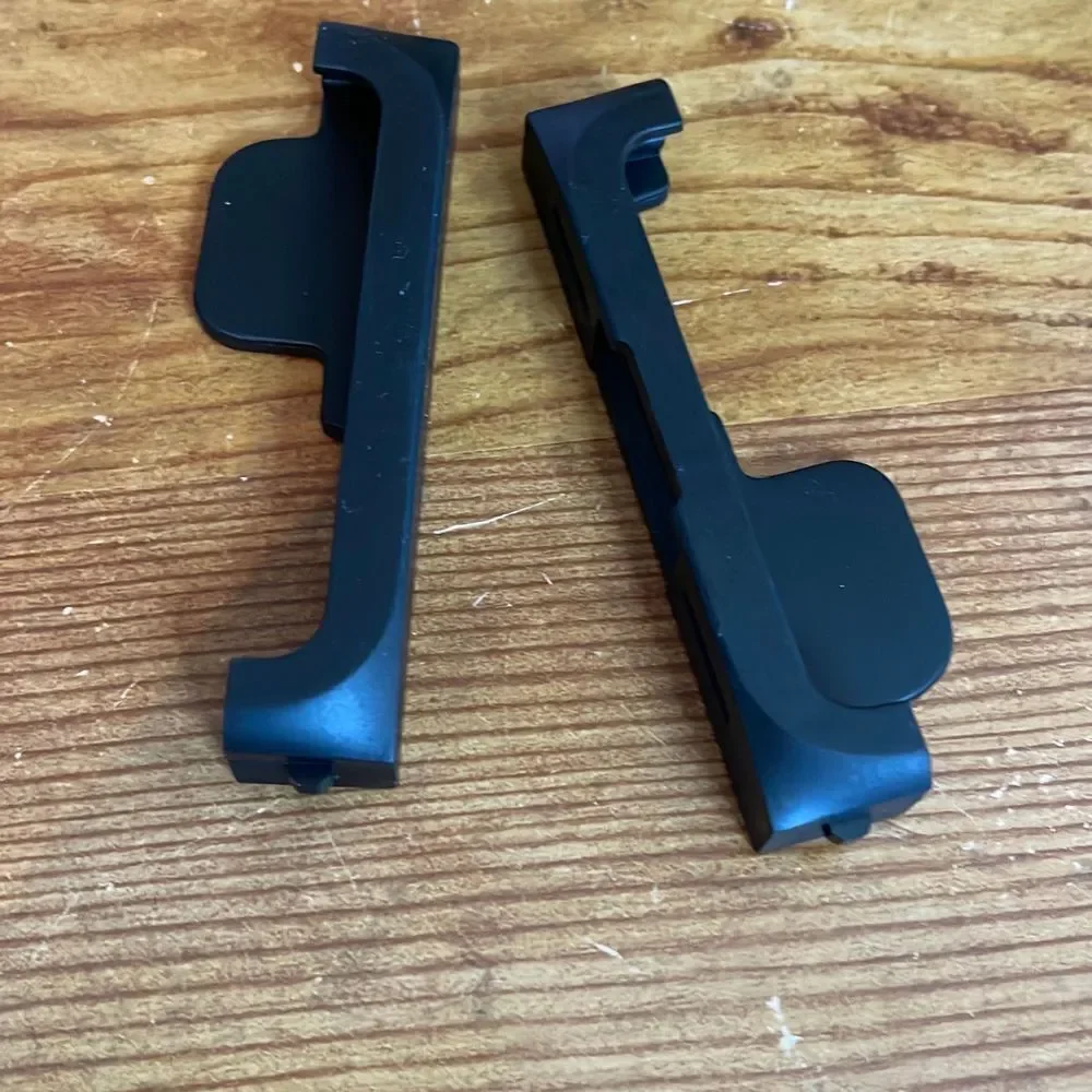 Razer Kishi Mobile‎ Game controller for iPhone iOS Lightning port pass through